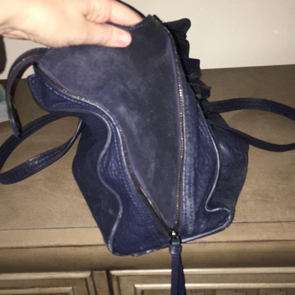 Navy Blue Vince Camuto with dust bag - Picture 6 of 7